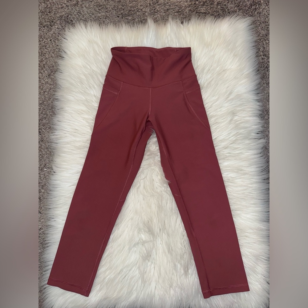Old Navy Powersoft Cropped Leggings